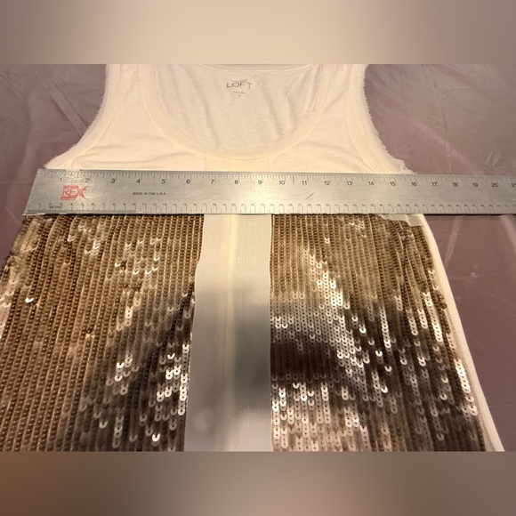 LOFT Cream/Gold Sleeveless Sequin Blouse Size Small - Picture 5 of 8